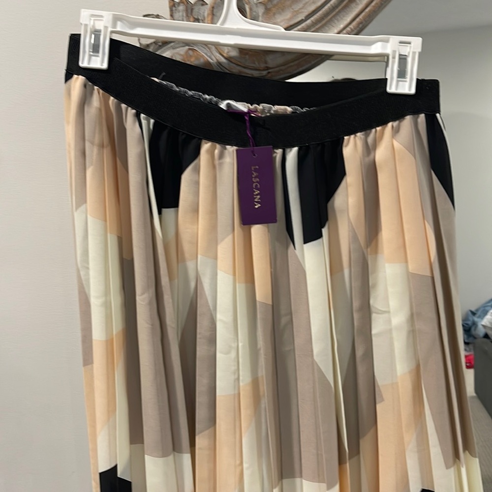 Size Large Lascana skirt